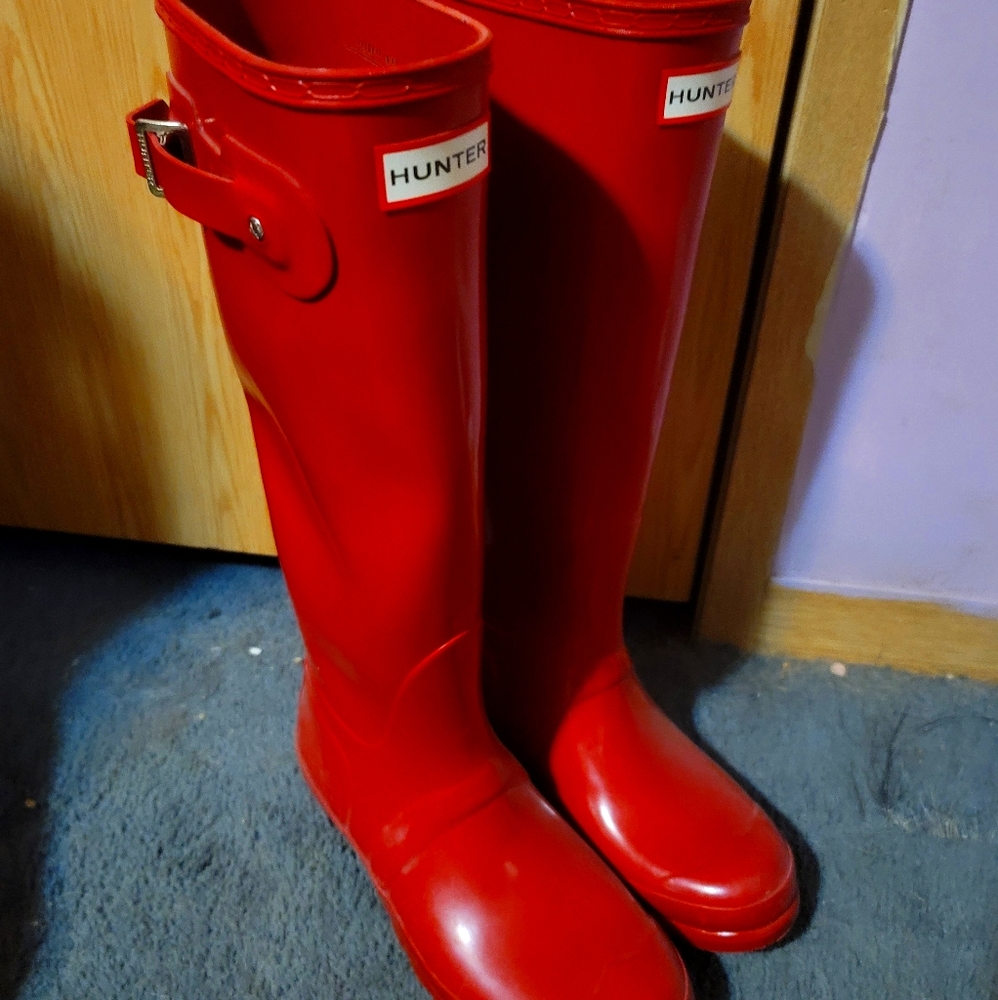 Hunter tall original rain boots glossy